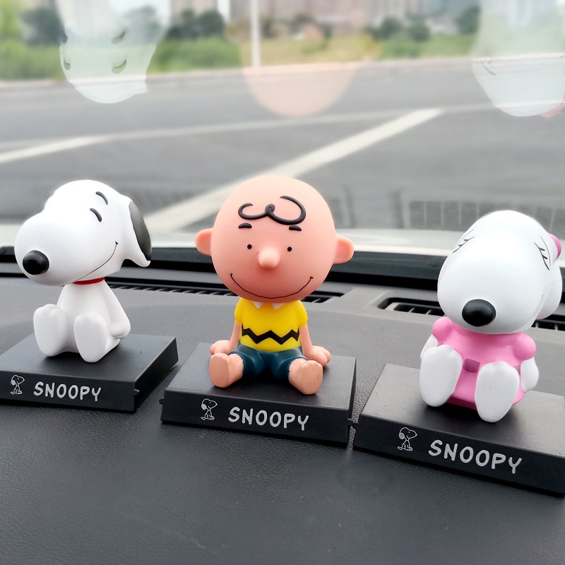 snoopy action figure