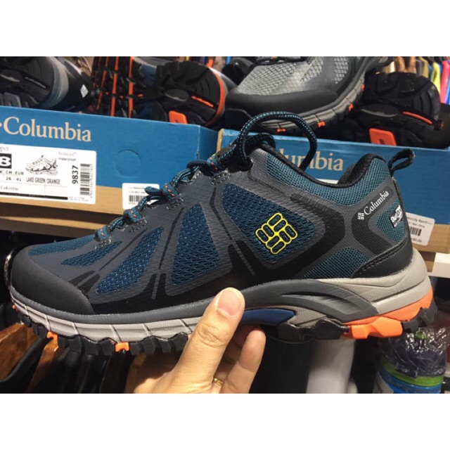 columbia shoes trekking