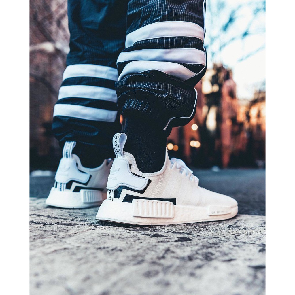 nmd r1 bd7741
