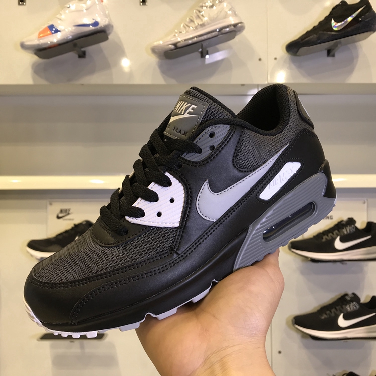 office nike air max 1