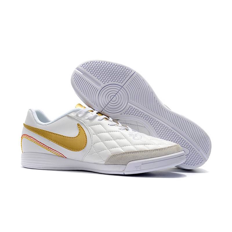 nike tiempo ligera r10