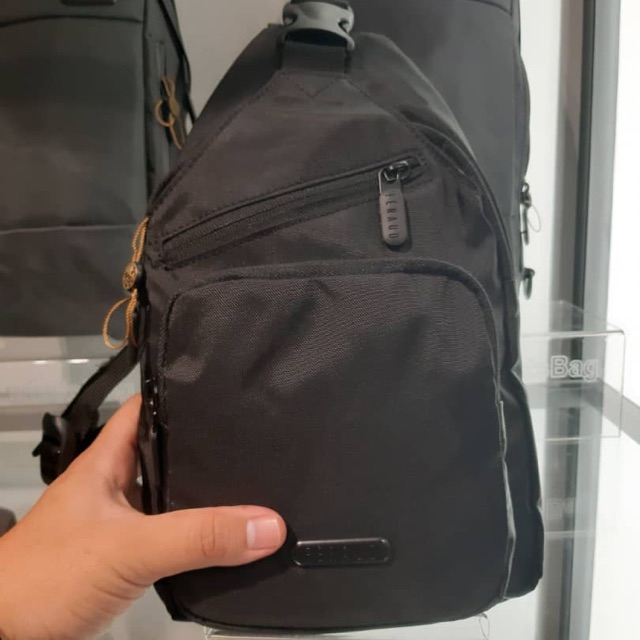 feraud paris sling bag