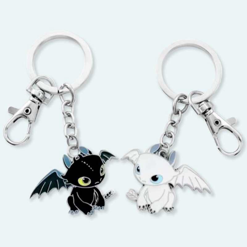Flying Dragon Keychain Cartoon Anime Black White Enamel Toothless Bff Couple Pendant Key Ring Birthday Valentine Handbag Car Souvenir Hip Hop Gift Toy