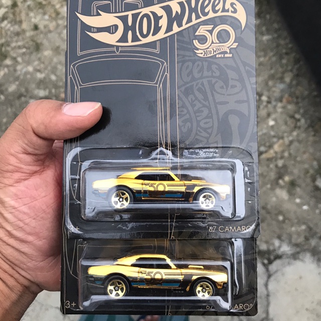 hot wheels black and gold 67 camaro