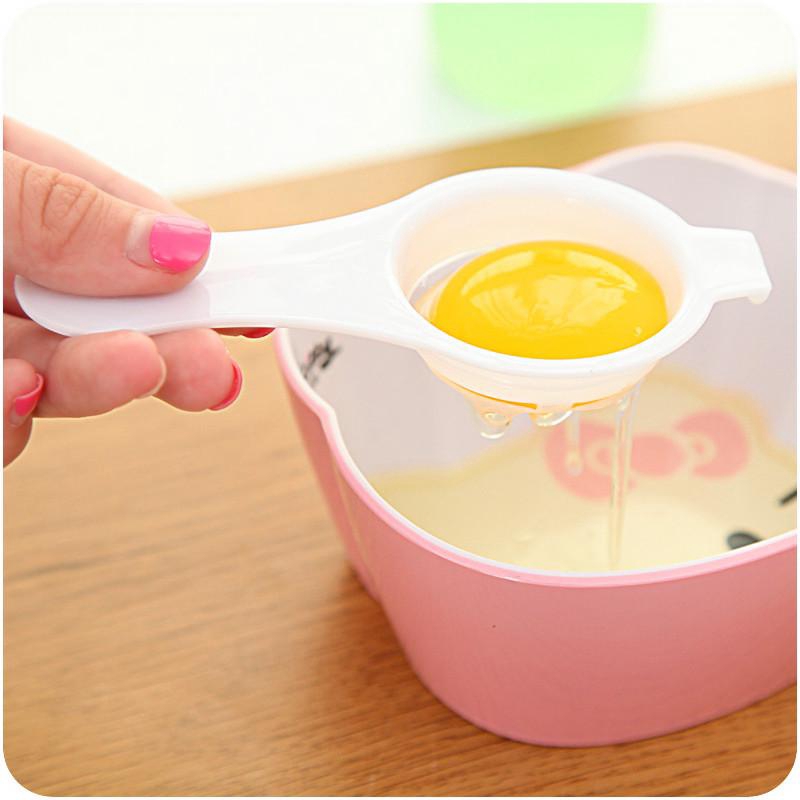 Eco Friendly Bakeware Gadget Egg Yolk Separator / Mini Egg Sieve Device Kitchen Accessories