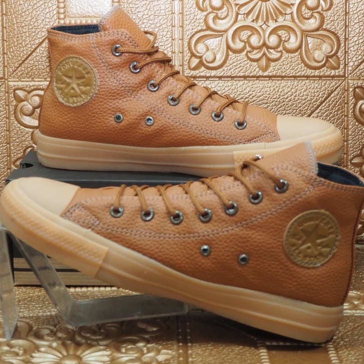 chocolate leather converse