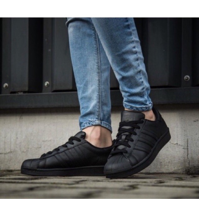 adidas superstar all black leather