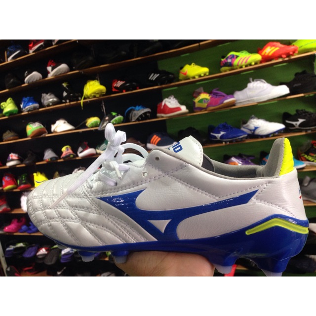 kasut bola mizuno malaysia