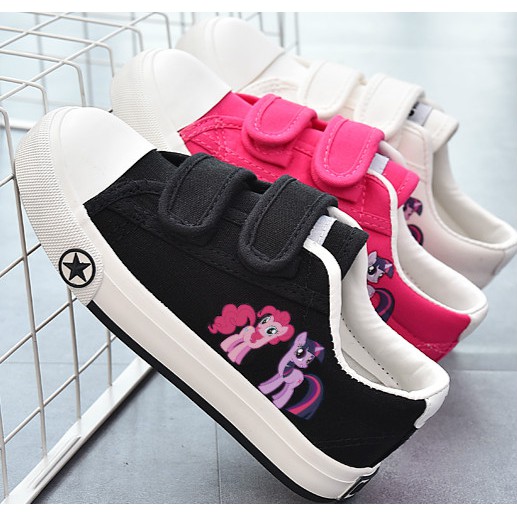pony canvas shoes