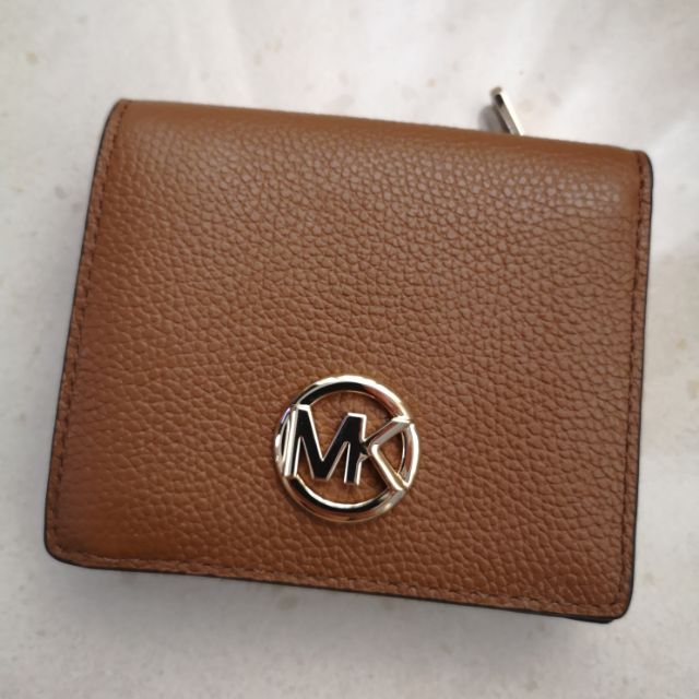 michael kors fulton carryall wallet