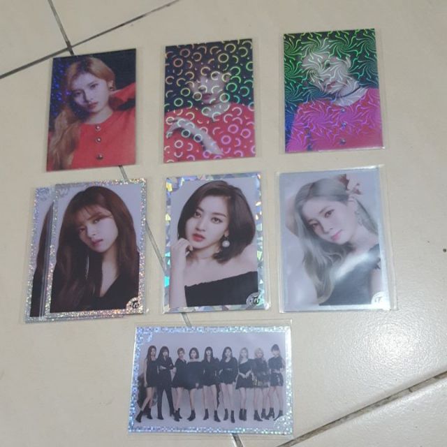 [OFFICIAL] TWICELIGHTS TWICE HOLOGRAM SPECIAL PHOTOCARDS | Shopee Malaysia