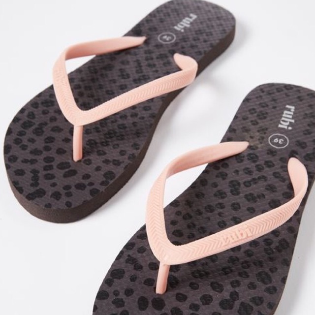  rubi  slipper cotton on nak jual sebab xmuat Shopee  