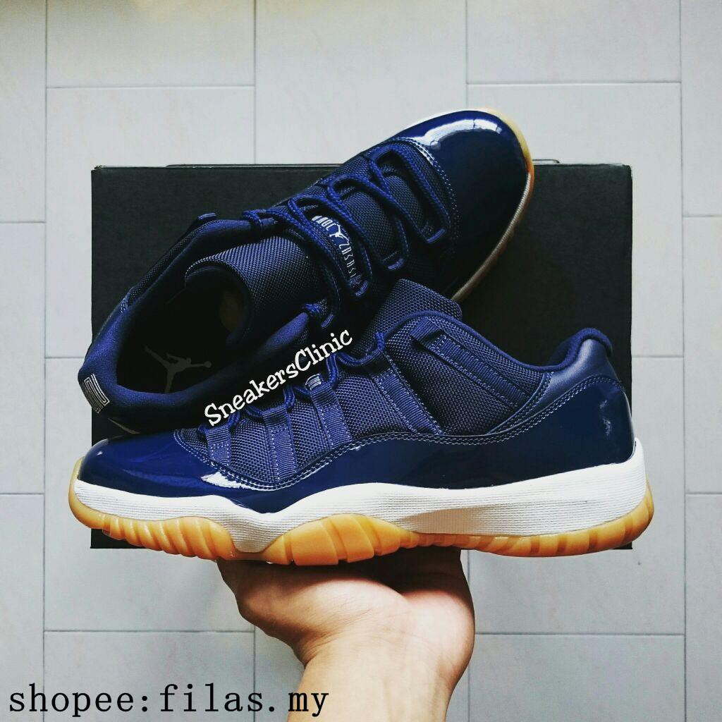 air jordan 11 retro low navy gum