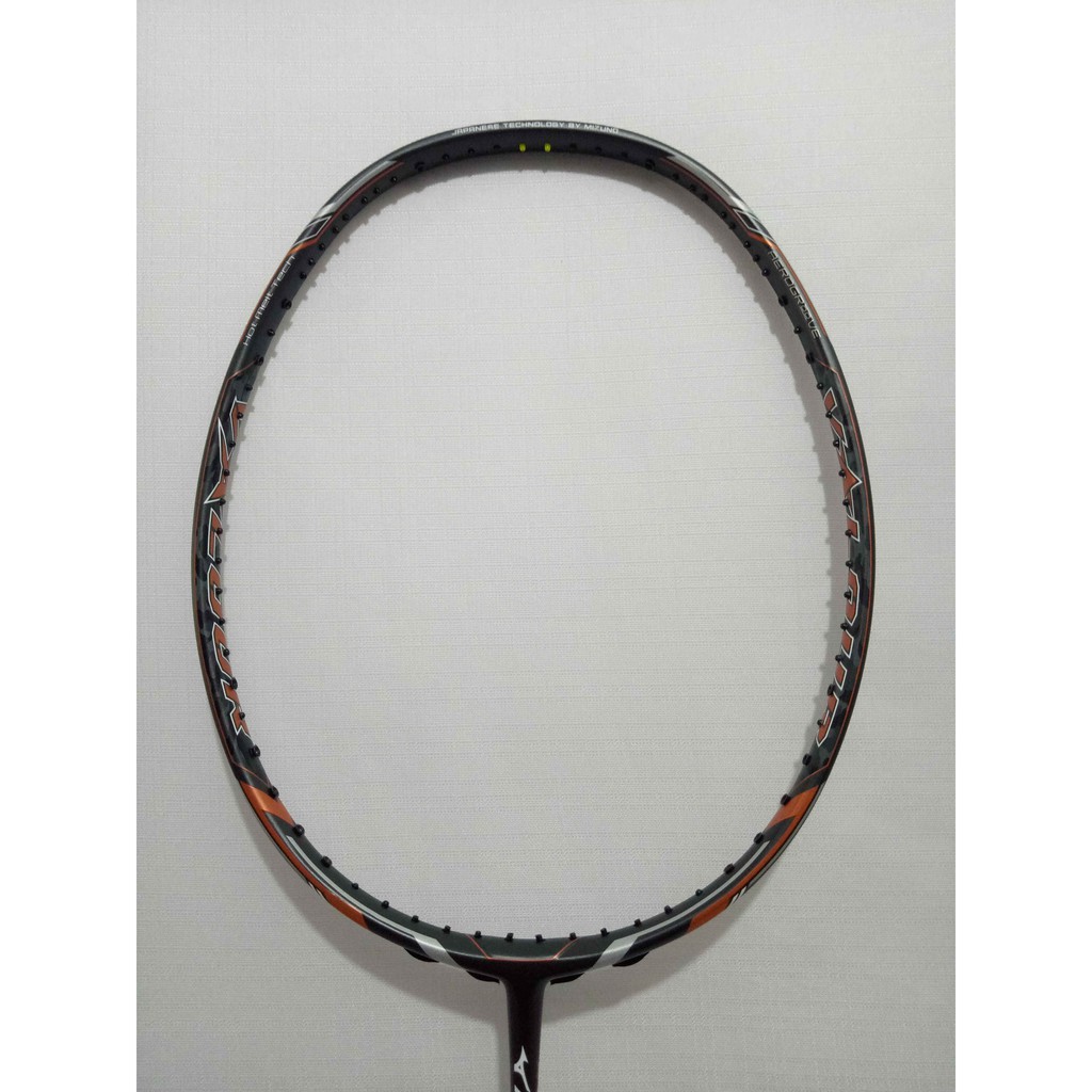 mizuno valour v8