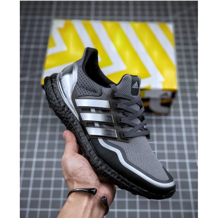 Ultraboost 4 0 Metallic Gold Metallic Silver Ultra Boost Running Shoes Eg8102 Shopee Malaysia