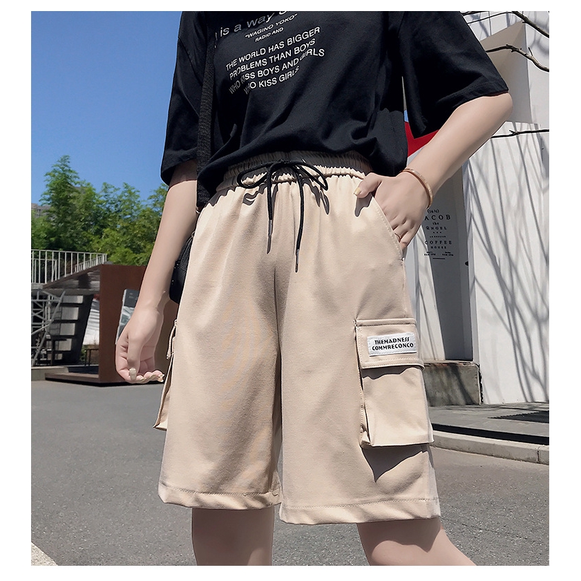 loose short pants