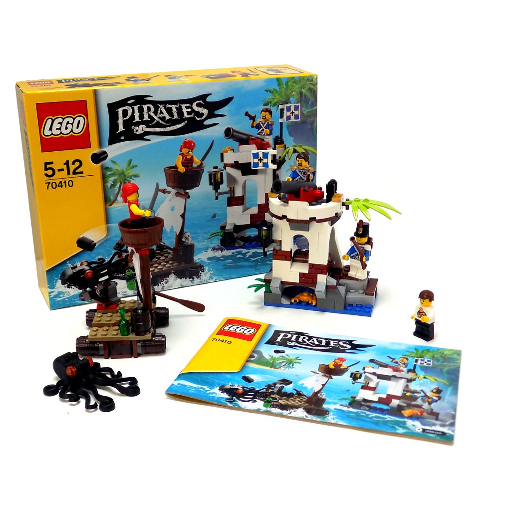 lego pirates soldiers outpost