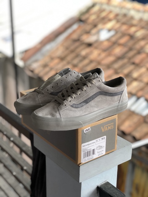 vans reigning champ