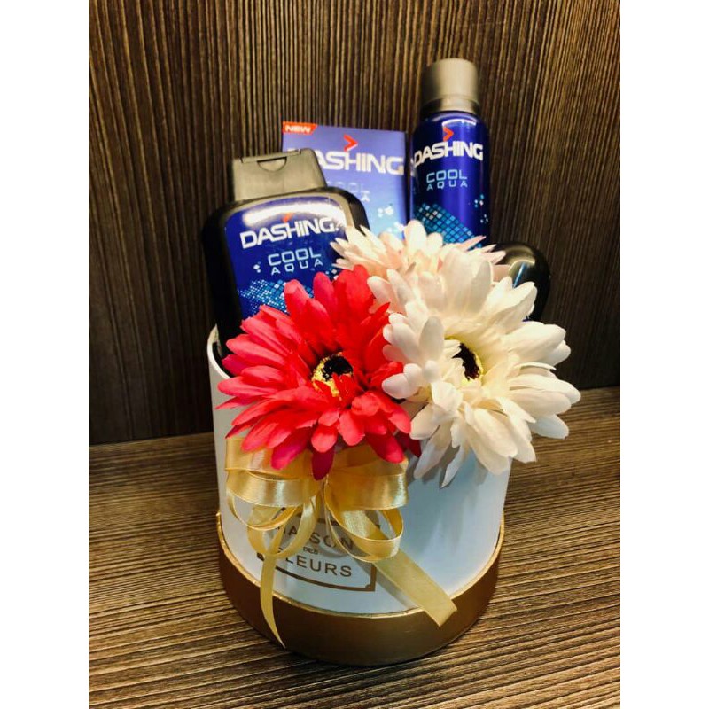 Dashing Set With Flowers Bucket Shopee Malaysia