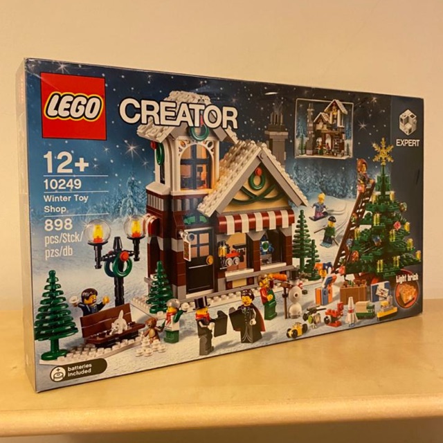 lego winter toy shop