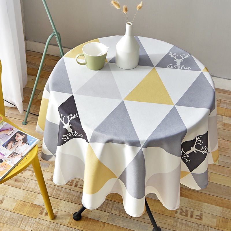 How To Sew A Small Round Tablecloth | Brokeasshome.com