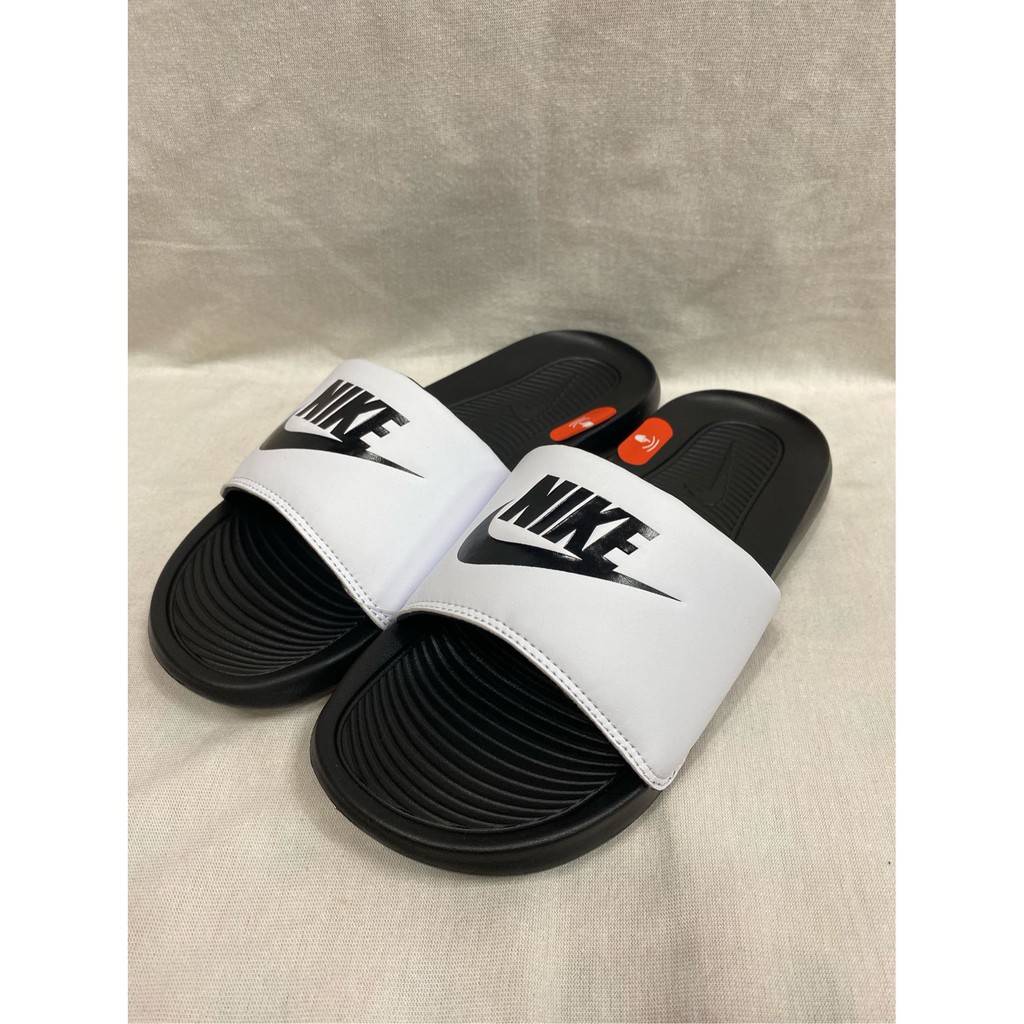 nike slippers