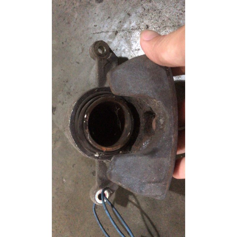 Toyota Avanza 1ST Model Front Brake Caliper(Rh/Lh) Shopee Malaysia