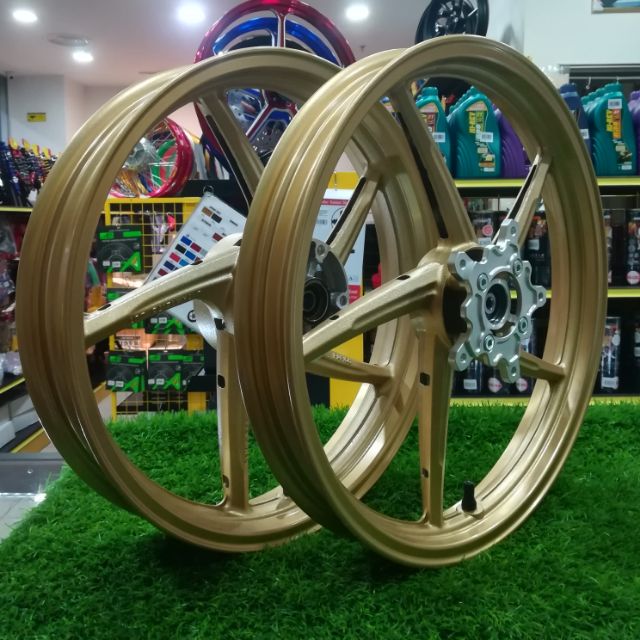Model 101 Yamaha Y15zr Sport Rim Rapido