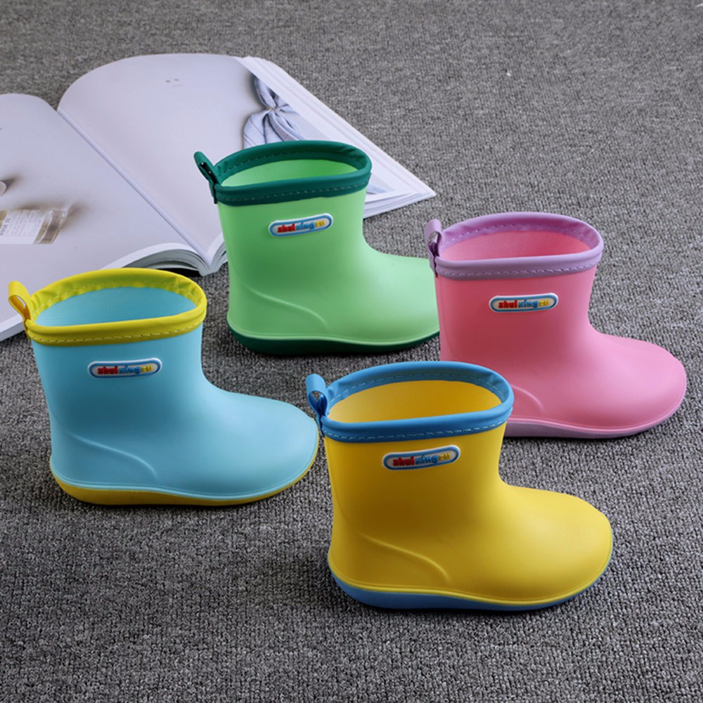 baby galoshes