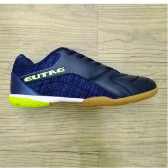 eutag futsal shoes
