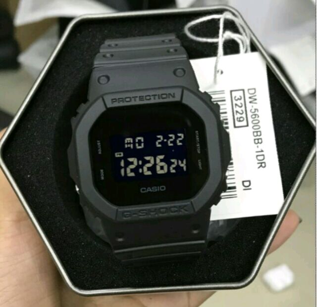 g shock dw 5600bb original