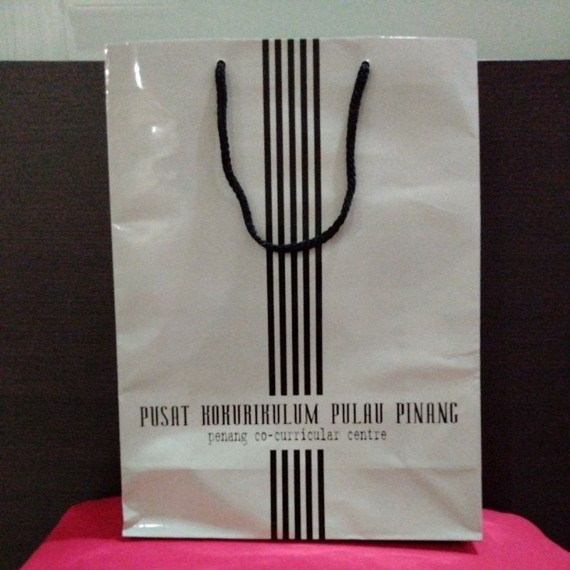 [Used item] Pusat Kokurikulum Pulau Pinang paper gift bag