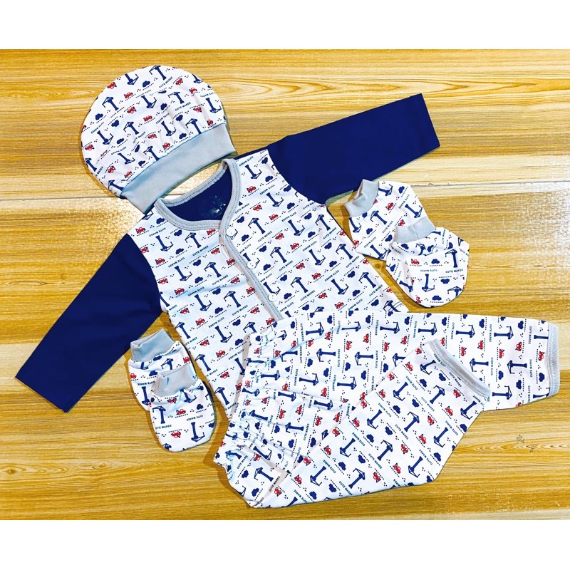 newborn top and bottom set