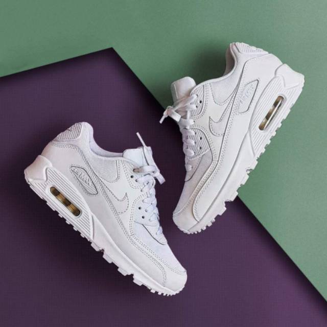 air max 90 essential triple white