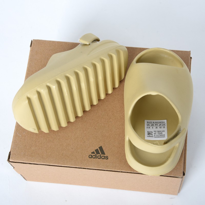 yeezy sandals for toddlers