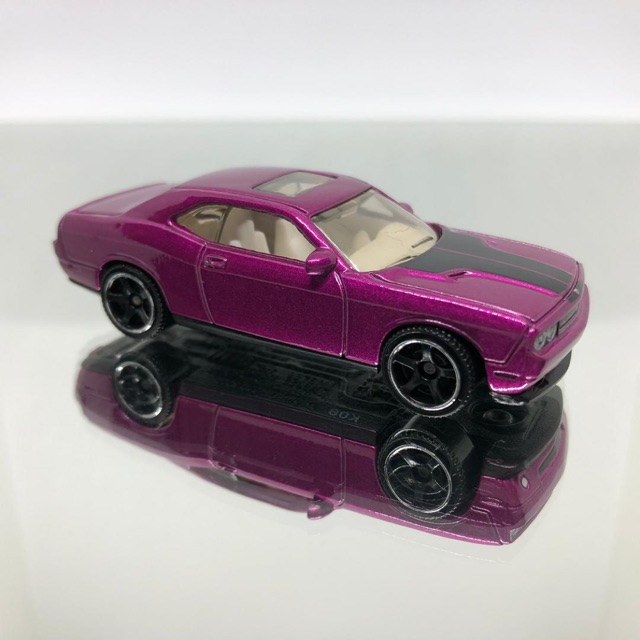 matchbox dodge challenger srt8