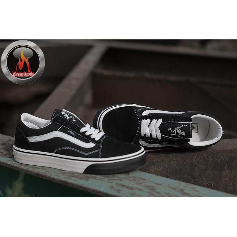 vans distorted shoes