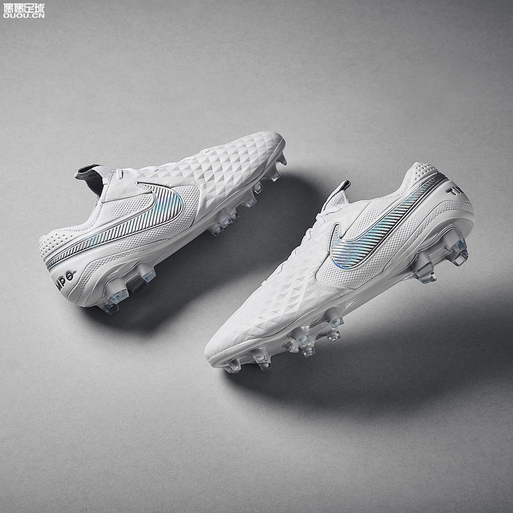 SEPATU FUTSAL NIKE TIEMPO REACT LEGEND 8 PRO IC.