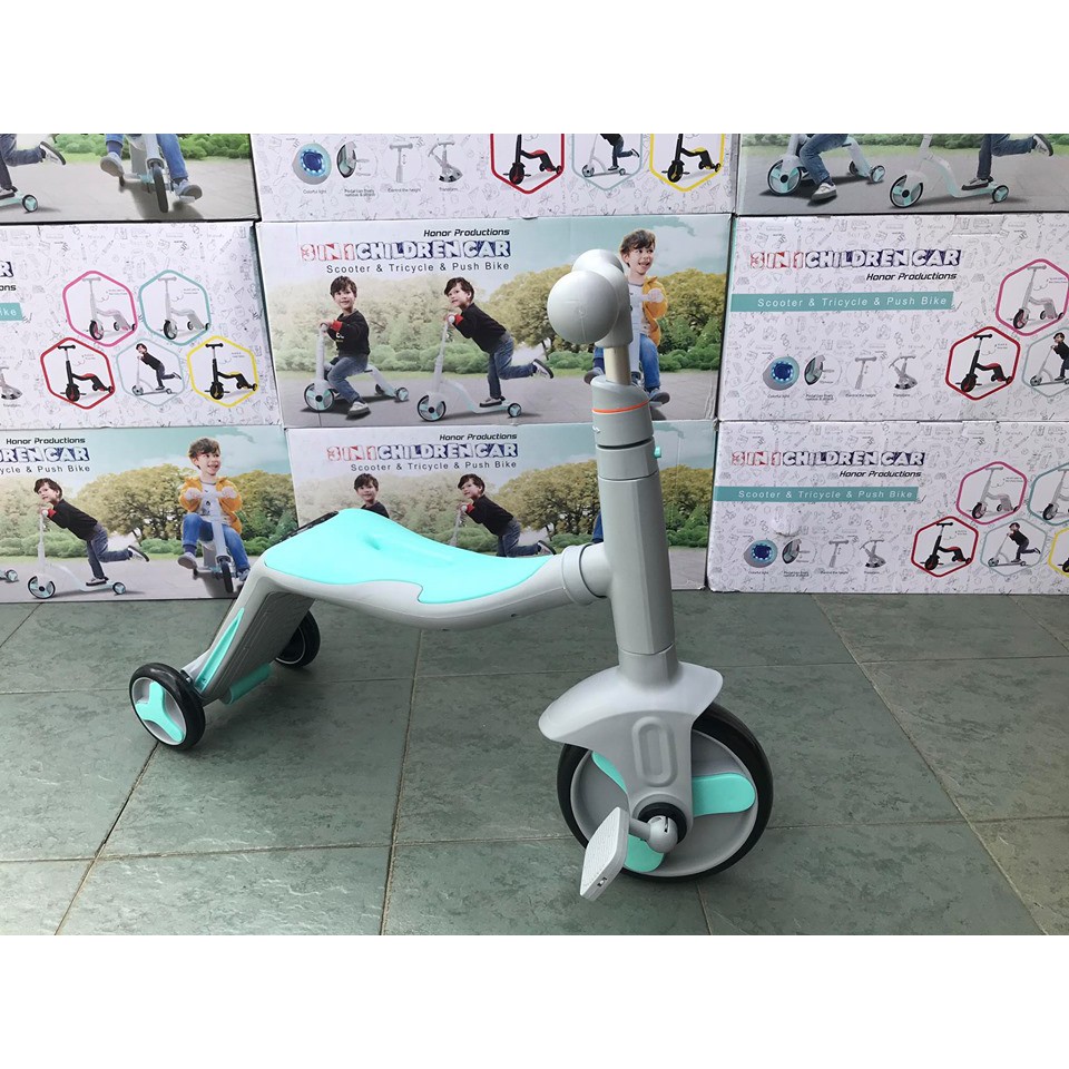 kids push tricycle