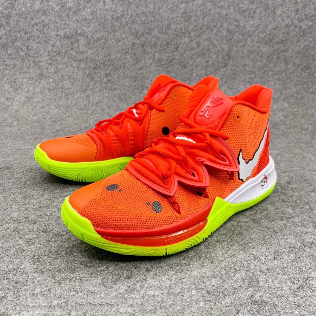 Nike Kyrie 5 Friends Insole Sneaker Bar Detroit