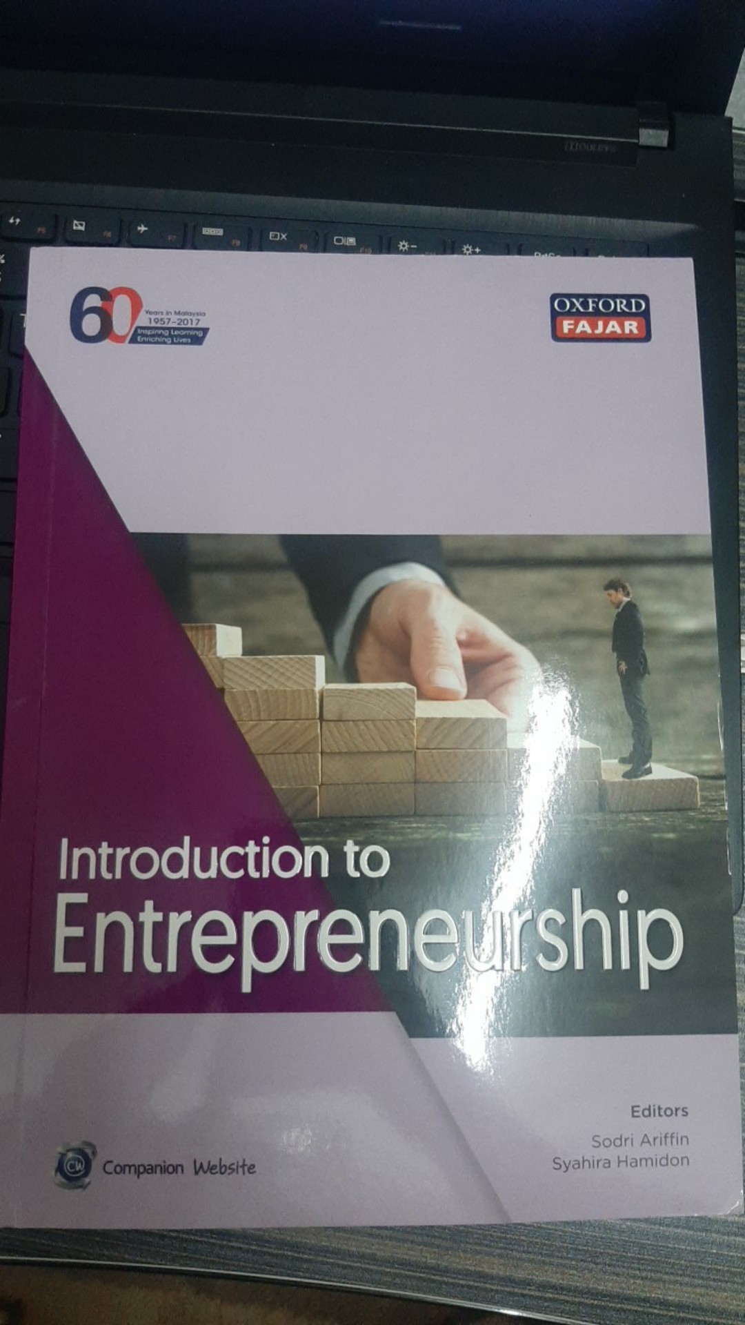 Mybuku Com Introduction To Entrepreneurship Sodri Ariffin Et Al 9789834722142 Oxford Fajar Shopee Malaysia