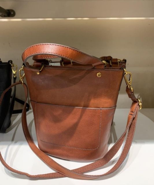 fossil bucket bag