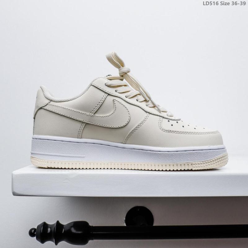 smile nike air force 1