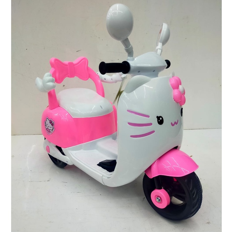 HELLO KITTY Ride on motor scooter bike Electronic electric Rechargeable ...