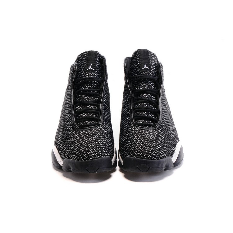 jordan horizon black and white