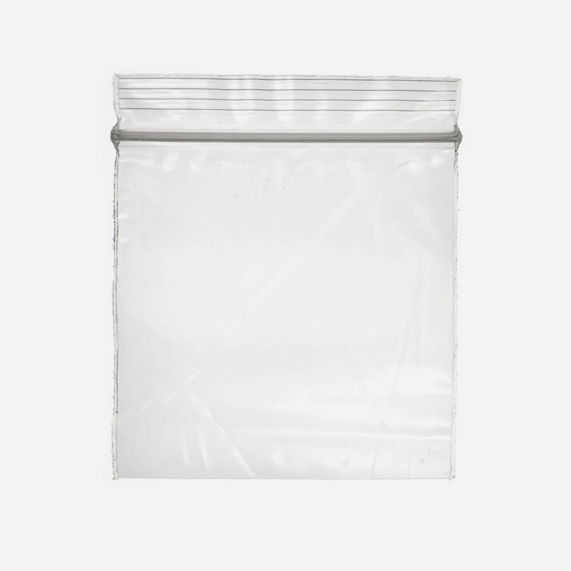 clear plastic zipper pouch