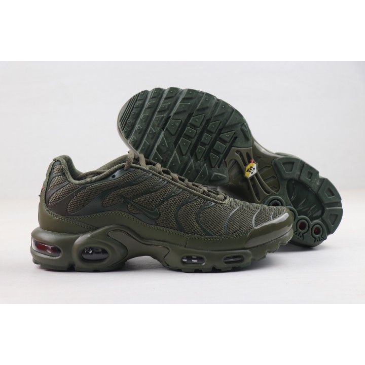 nike air max plus womens black