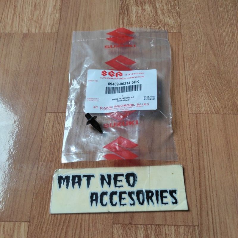 Suzuki SKYWAVE HAYATE SKYDRIVE BODY Bolt CLIP CLIP ORIGINAL SGP 09409