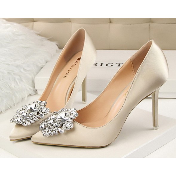 light gold wedding shoes