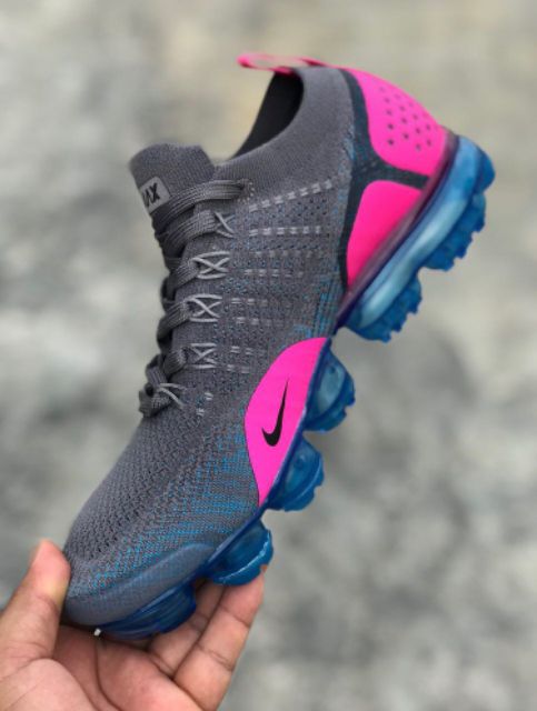 dark pink vapormax